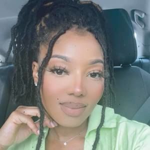 Meet your Posher, Serwaa